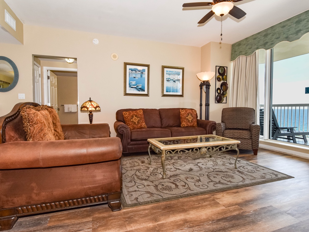 Silver Beach Towers E1502