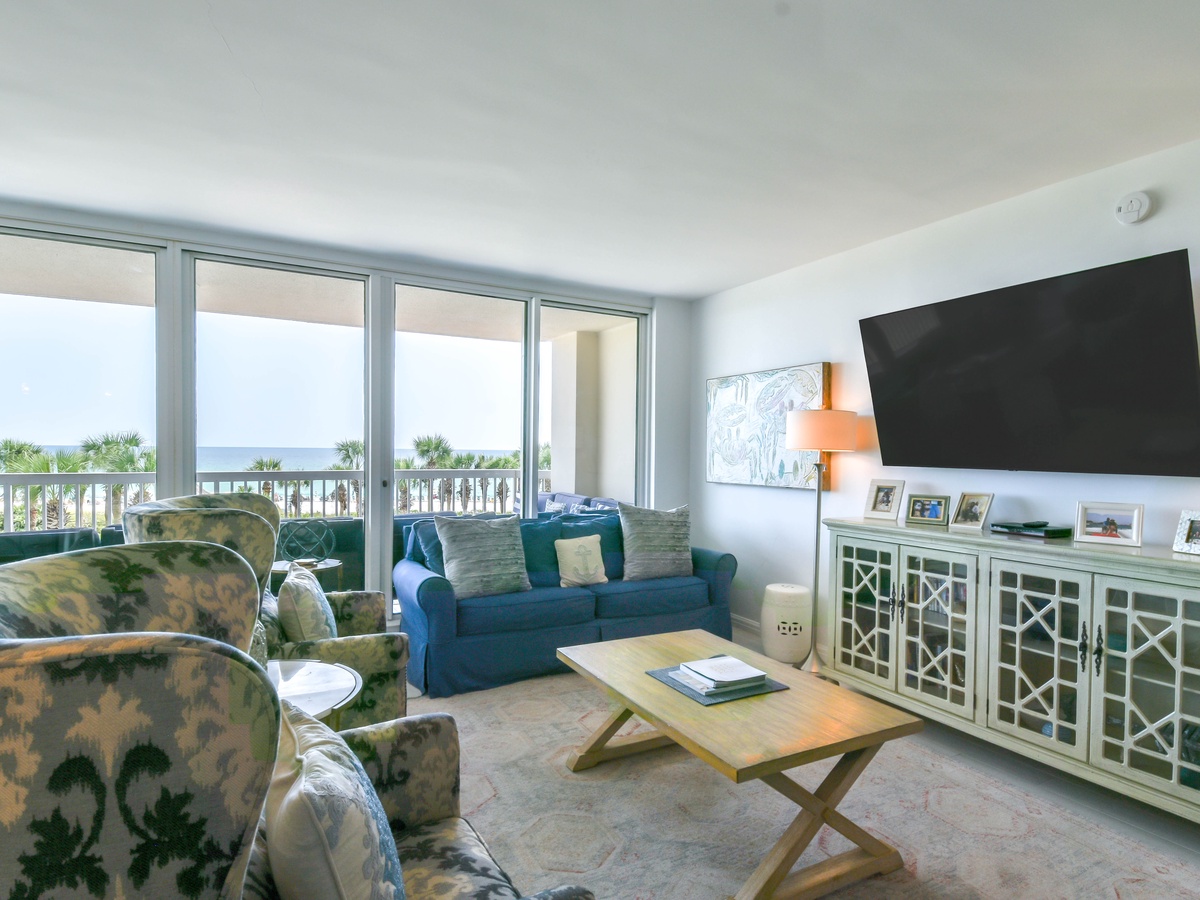 Silver Shells St. Maarten 305- Living Area