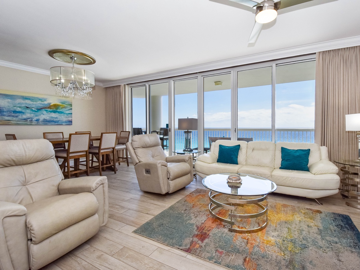Silver Beach Towers W1004
