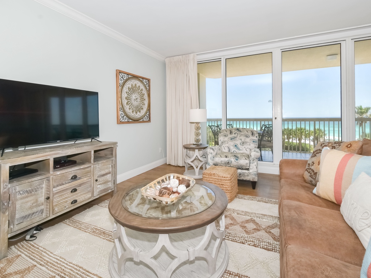 Silver Shells St. Maarten 404- Living Area