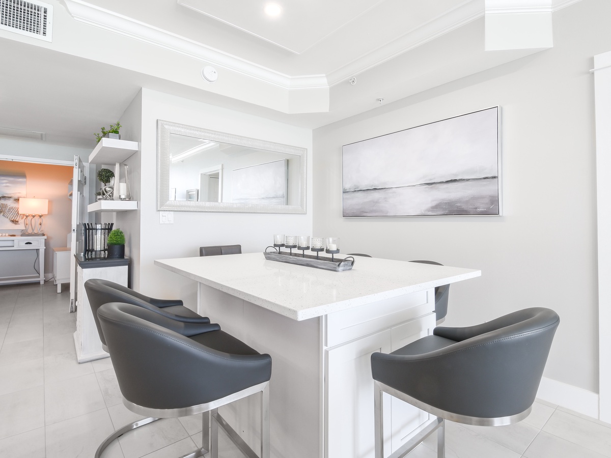 Silver Shells St. Maarten 607 - Dining Area