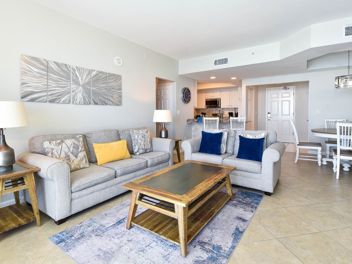 Silver Beach Towers E905