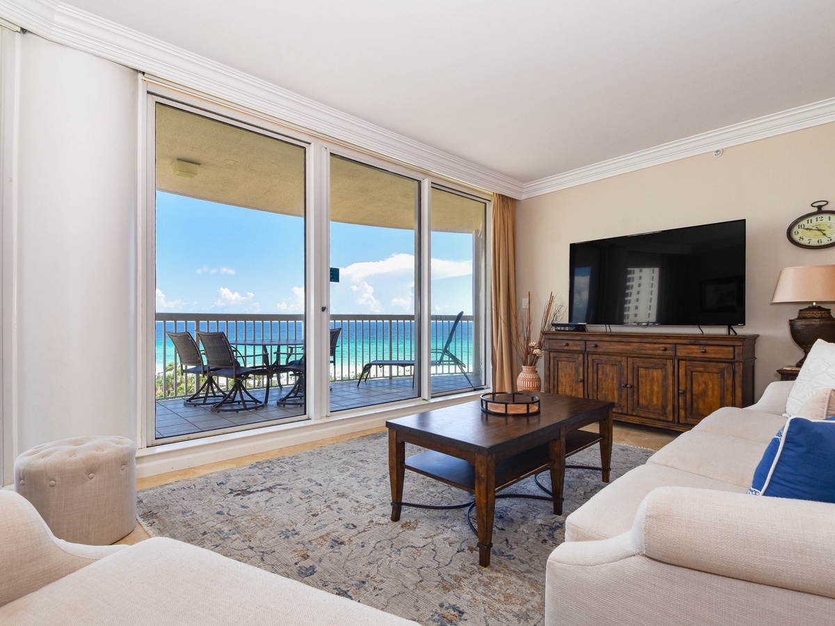 Silver Shells St. Maarten 602 - Living Area with Gulf Views