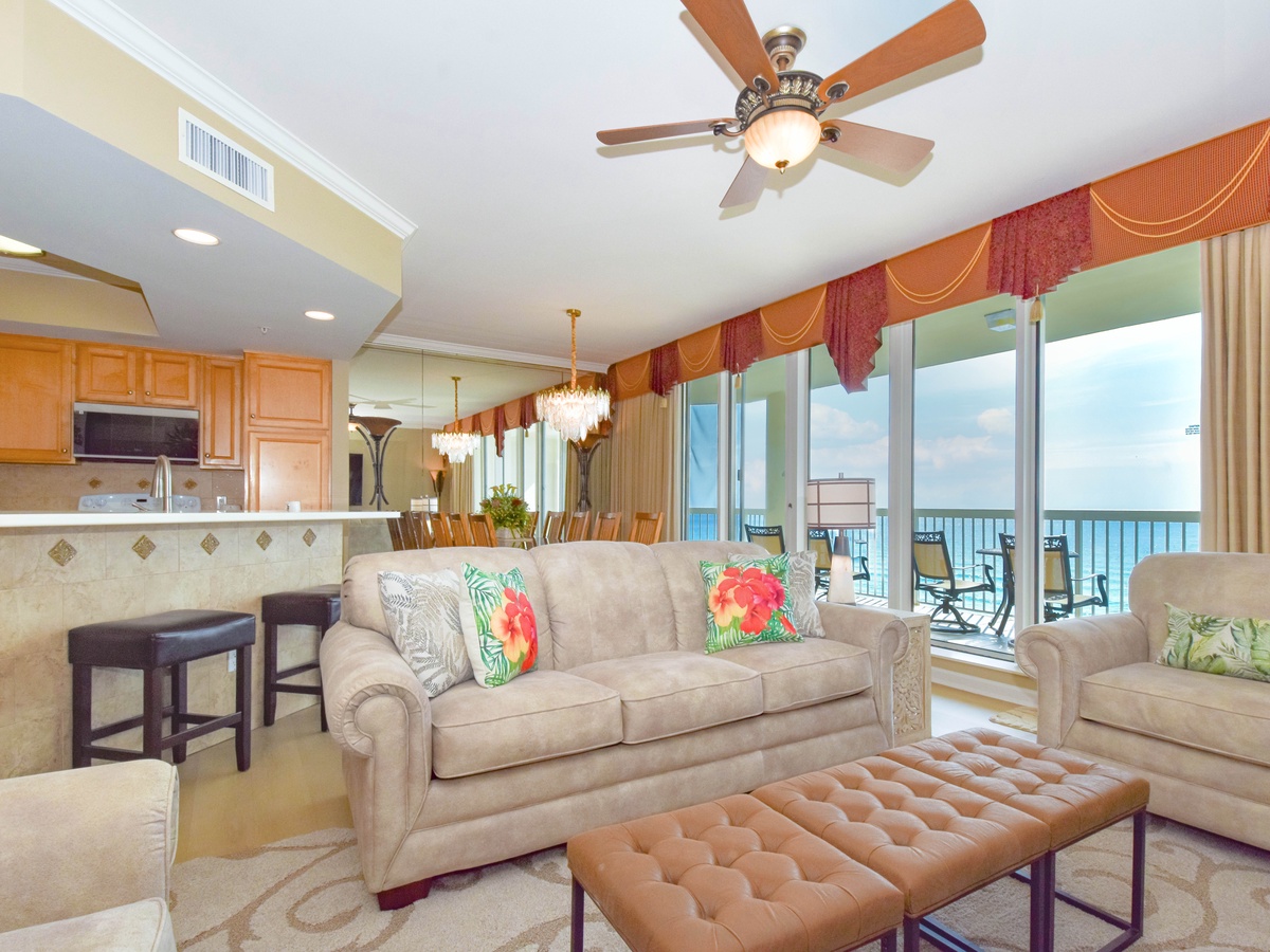 Silver Beach Towers E704