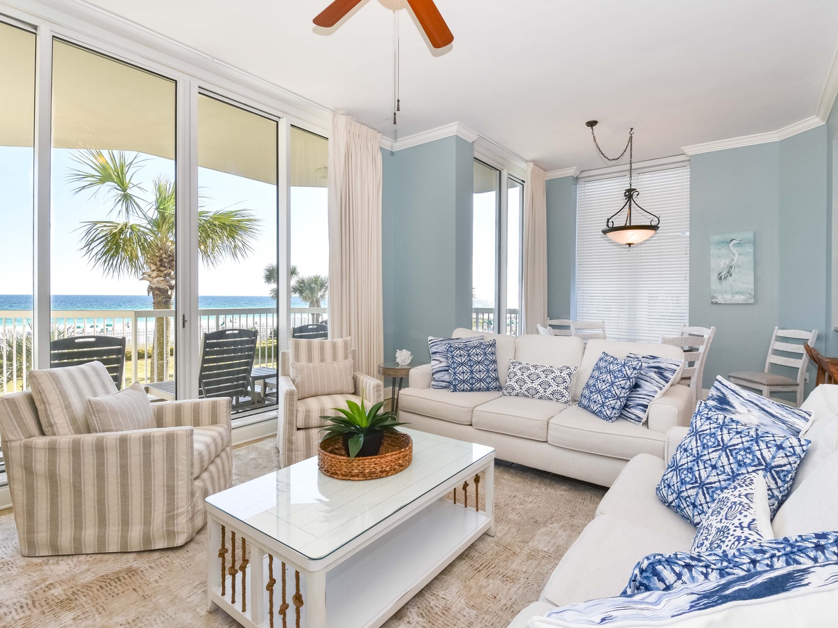 Silver Beach Towers West 206 - Living Area