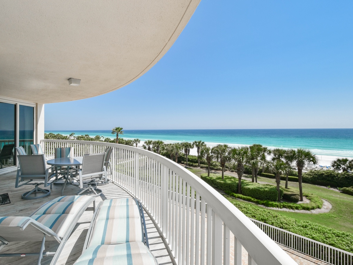 Silver Shells St. Maarten 407- Balcony