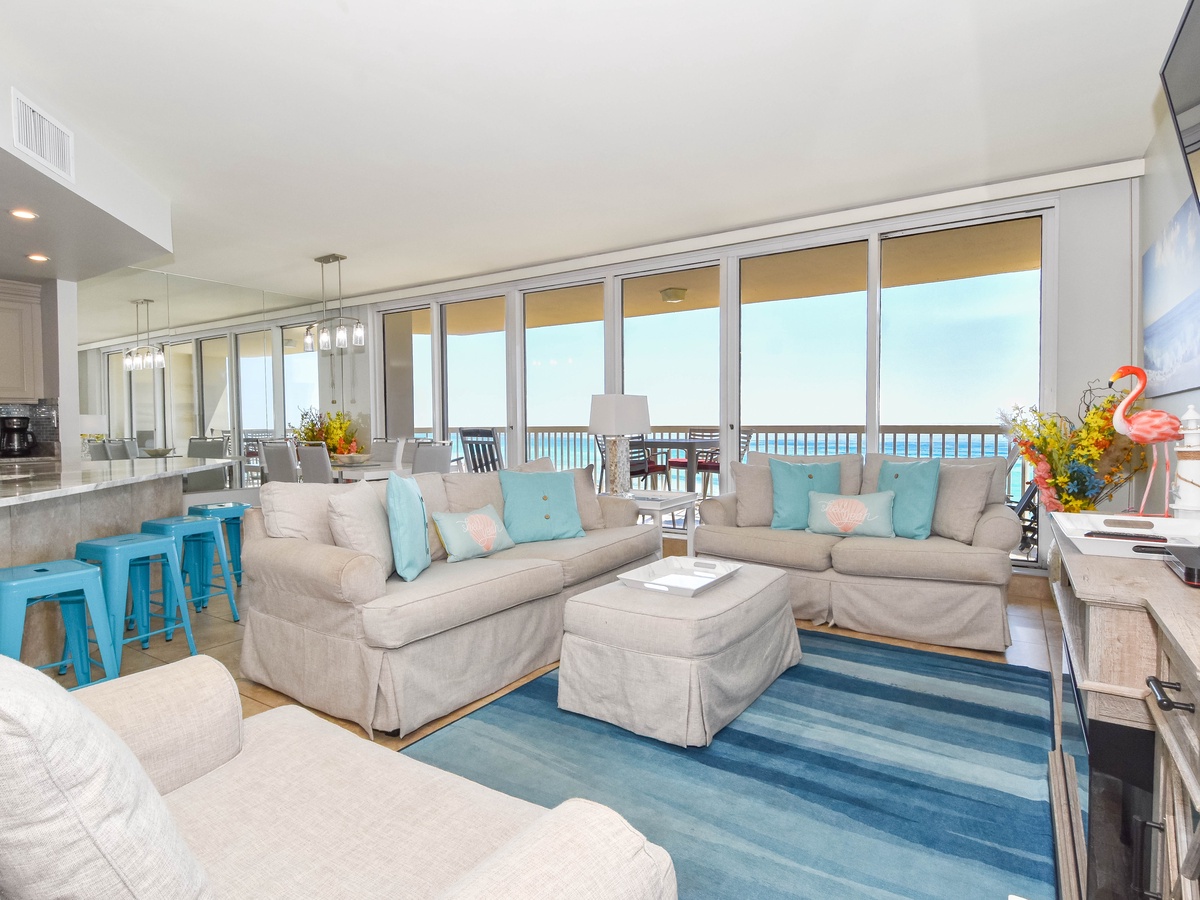 Silver Shells St. Maarten 705 - Living Area with Gulf Views