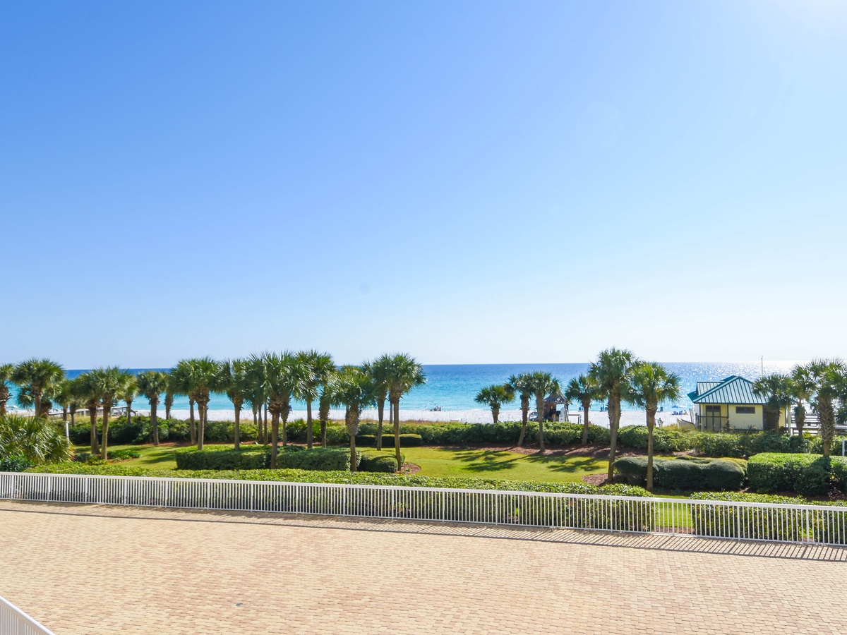 Silver Shells Maarten 308 - Balcony View