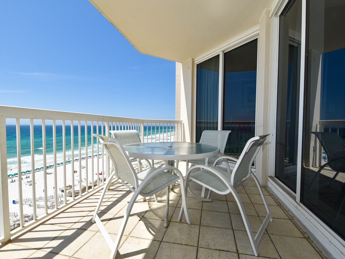 Silver Beach Towers West 805 - Balcony Table