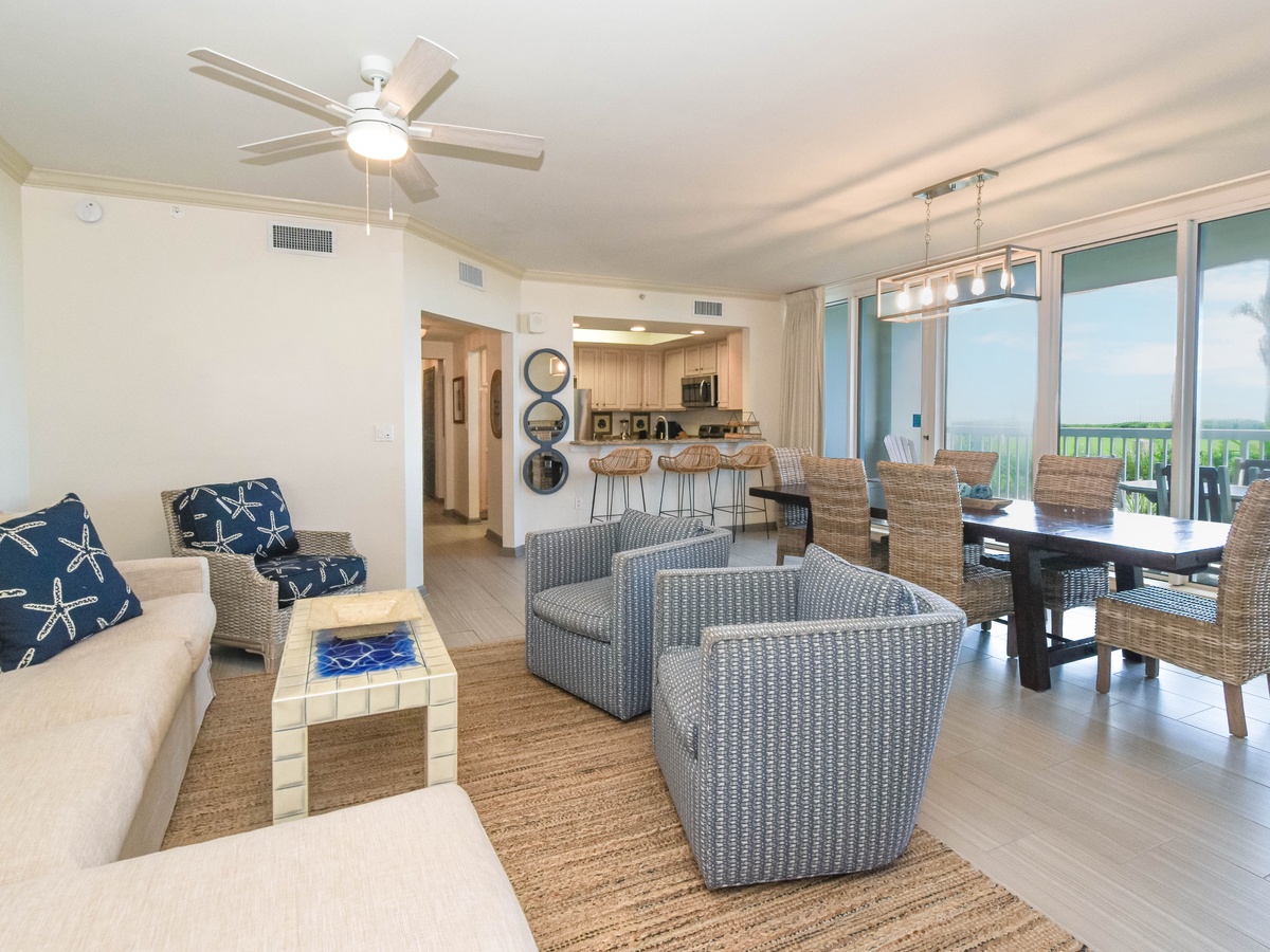 Silver Beach Towers E102