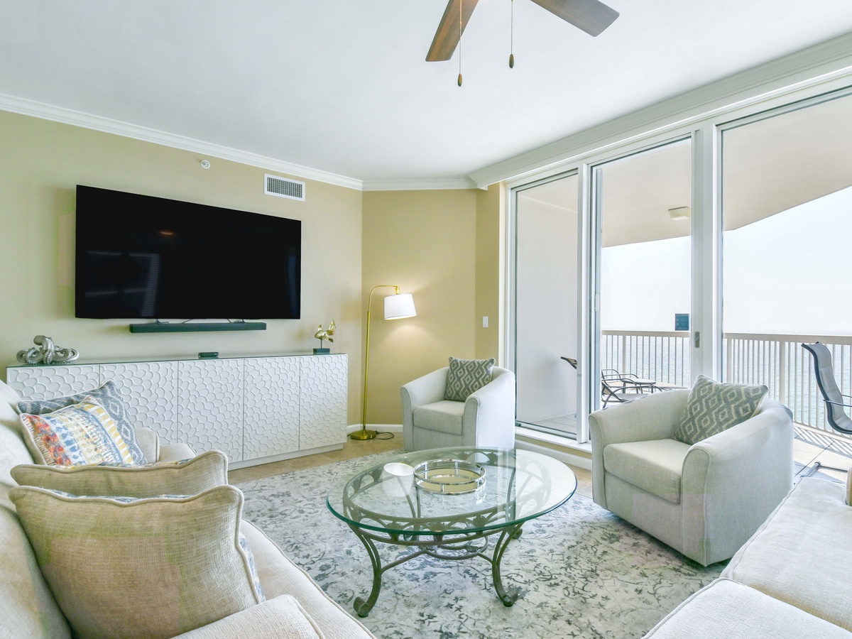 Silver Beach Towers W906