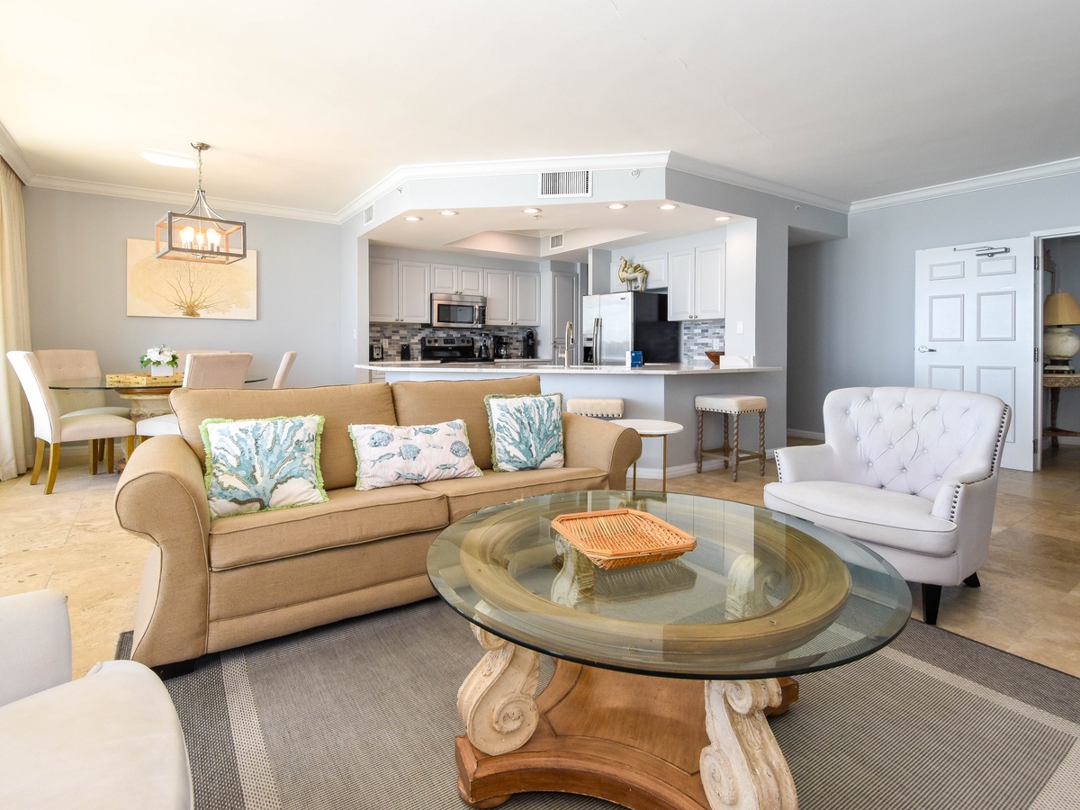 Silver Shells St. Maarten 1204 - Living Area