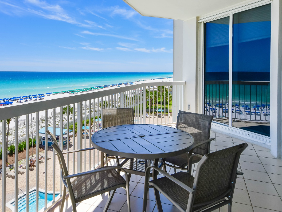Silver Beach Towers E505