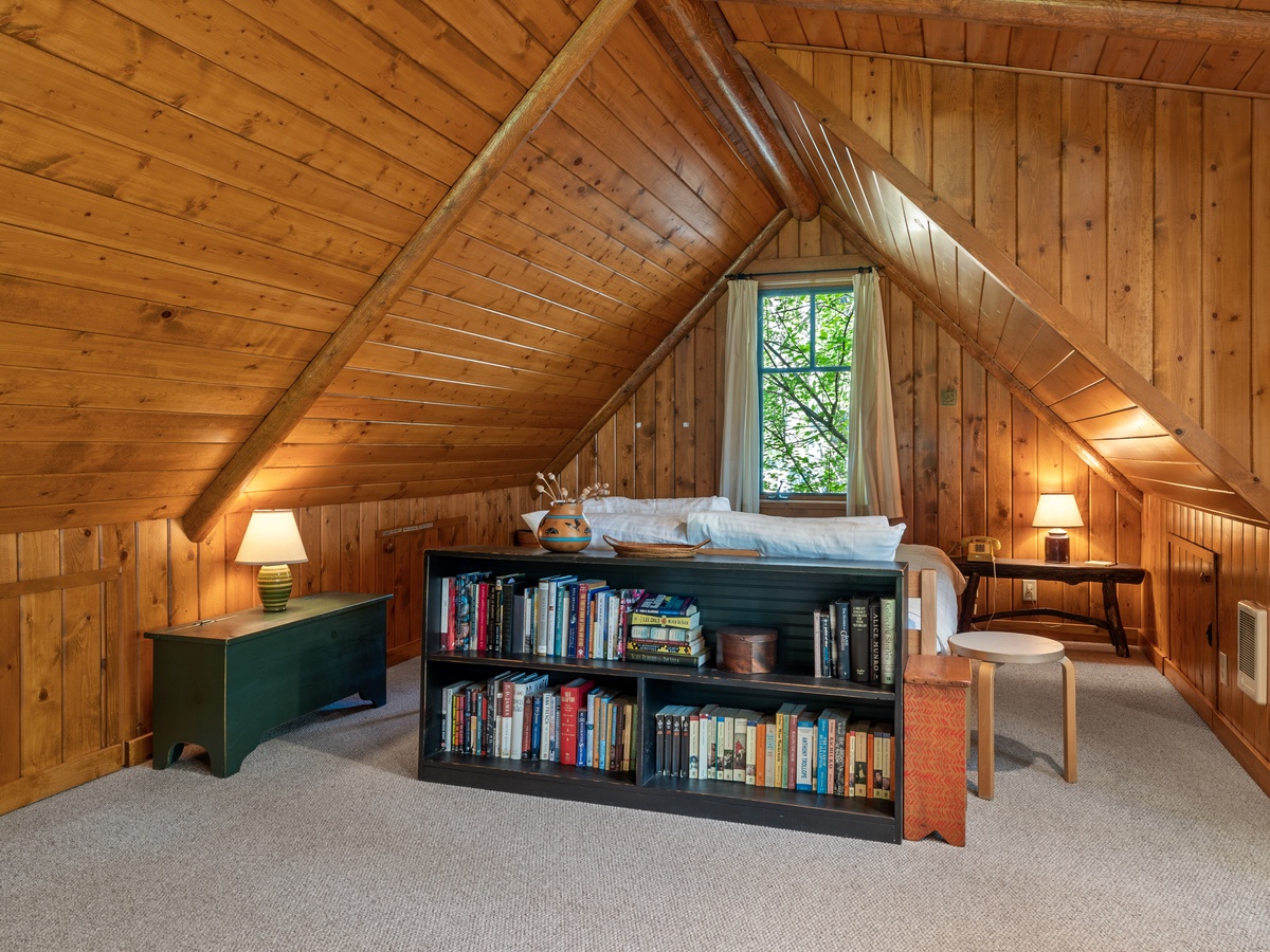 133-8664_230627_JILLROSELL Cabin 6