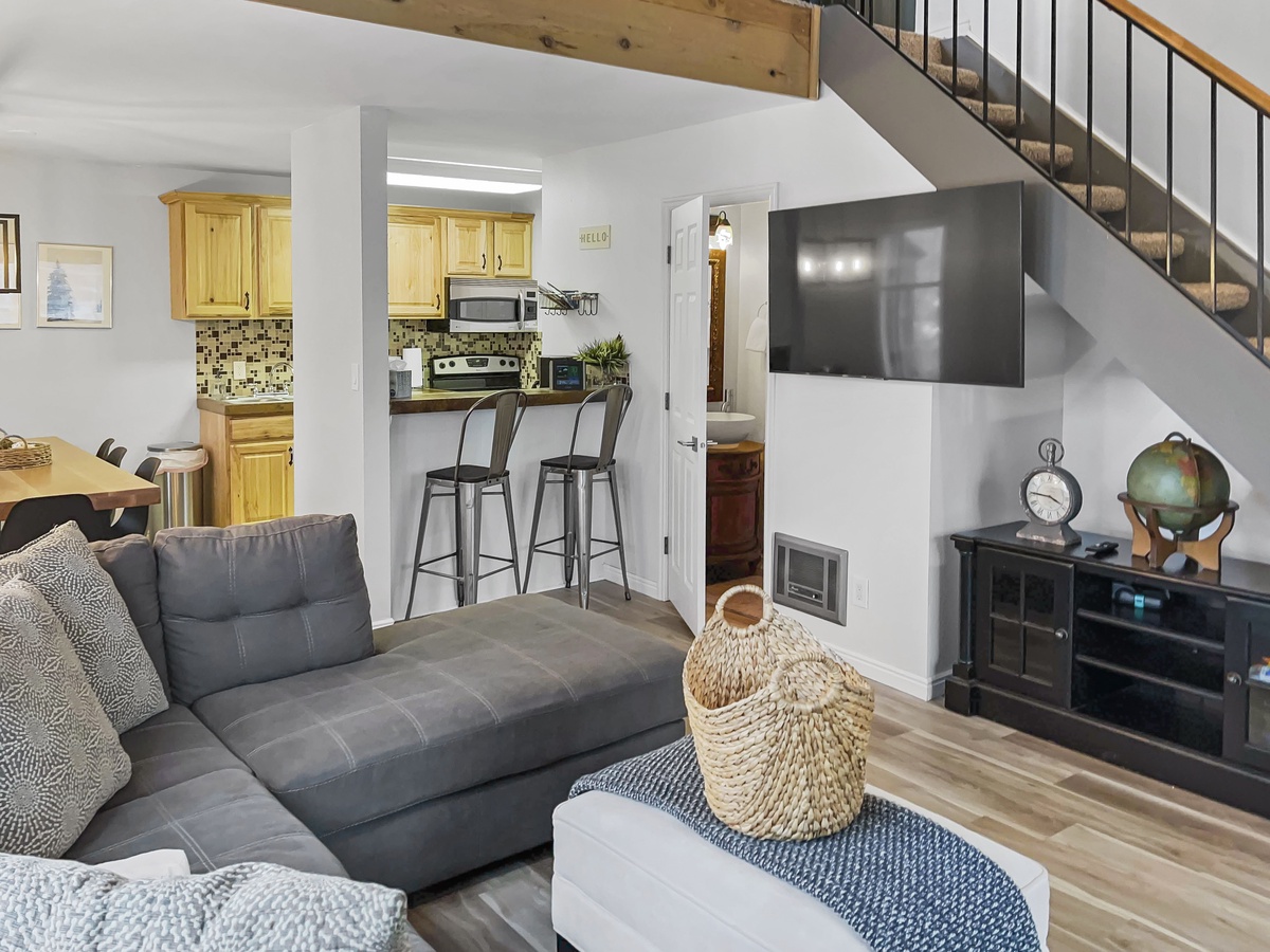 1639517985830cvC107__matthew@familytimevacationrentals.com00004_br