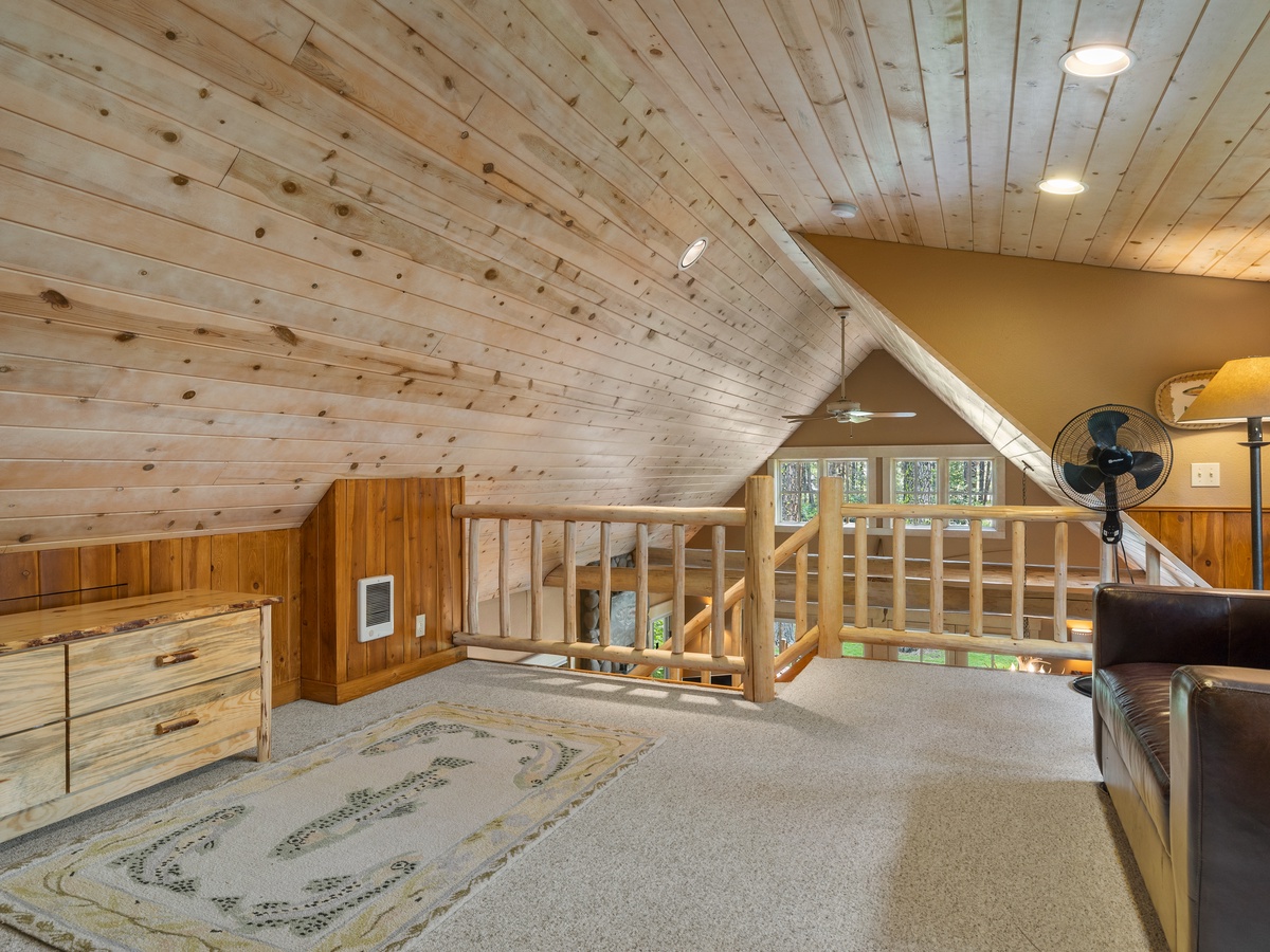 150-8936_230627_JILLROSELL Cabin 7