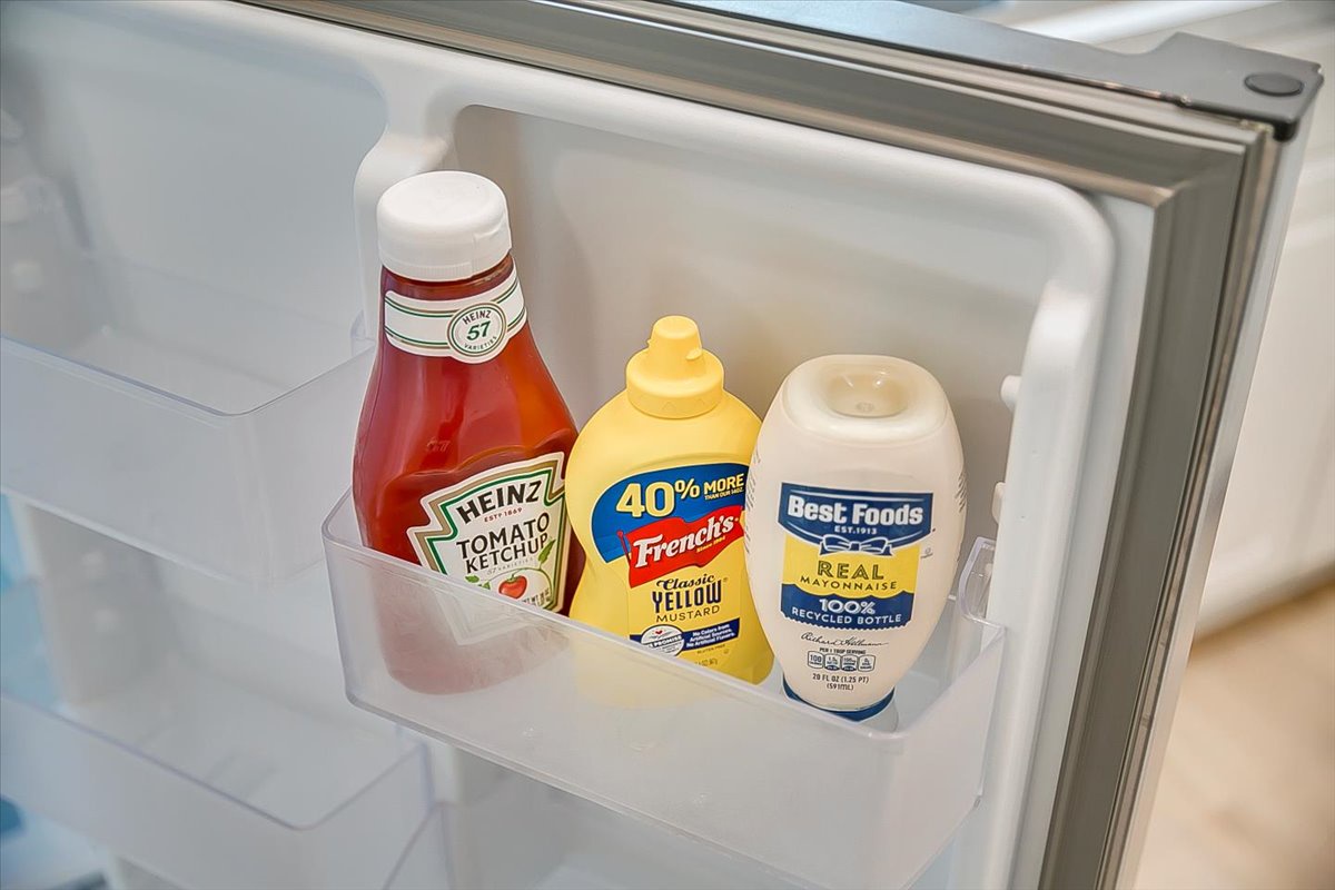 Your kitchenette comes stocked with essential condiments including ketchup, mustard, and mayo—perfect for preparing quick meals during your stay.