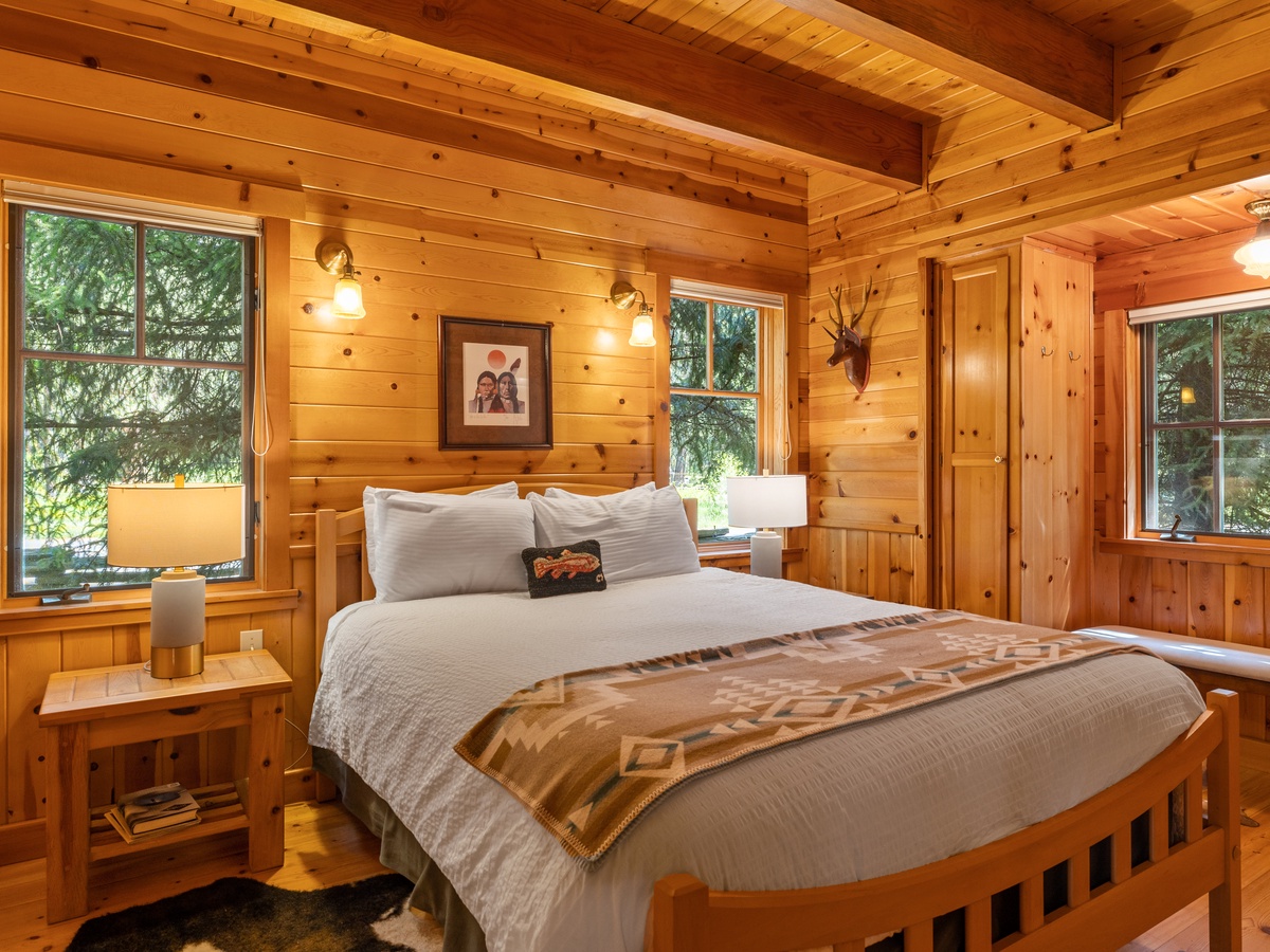 027-5729_230605_JILLROSELL CABIN 2