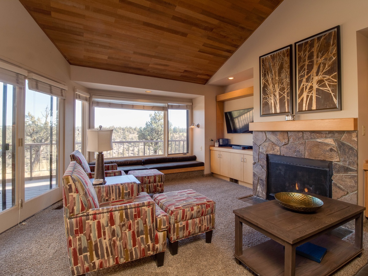 Deschutes River View Condo | Eagle Crest 3BR