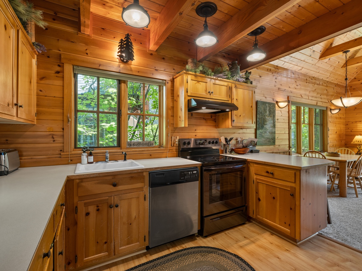 053-5837_230605_JILLROSELL CABIN 4