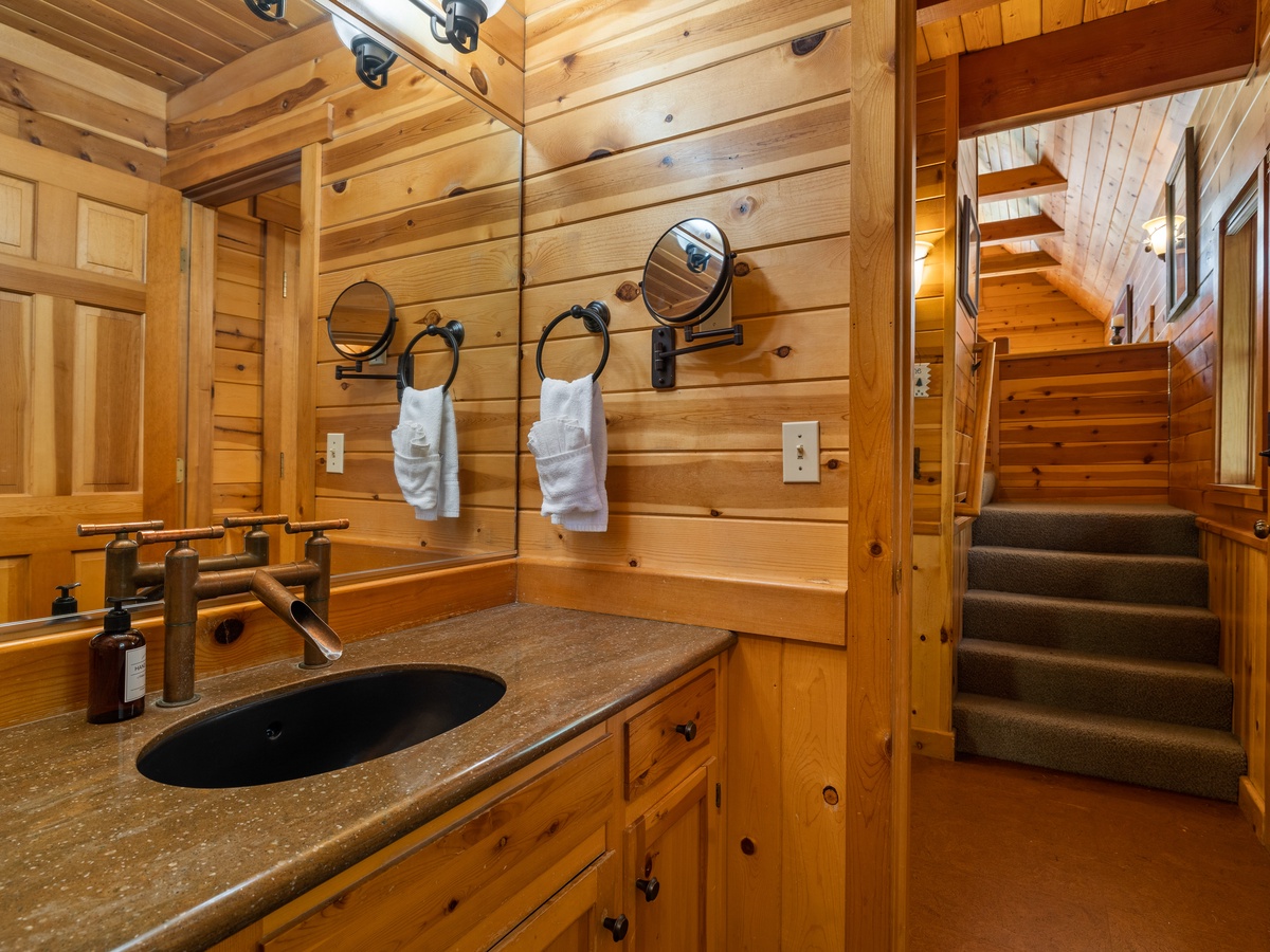 043-5780_230605_JILLROSELL CABIN 3