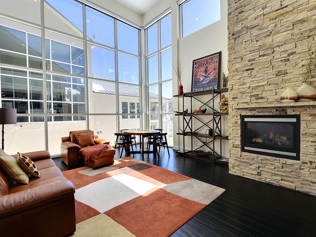 Main level living room