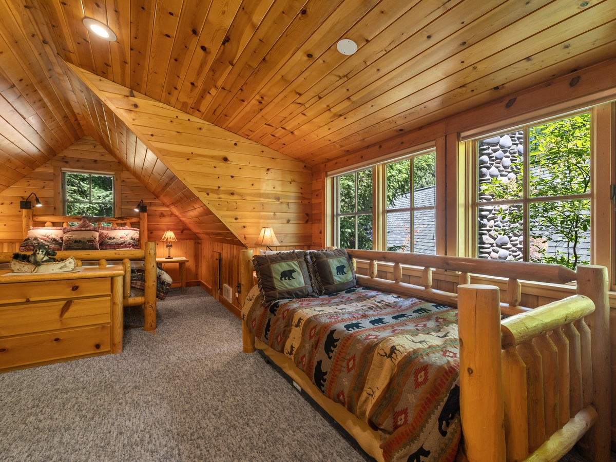 064-5885_230605_JILLROSELL CABIN 4