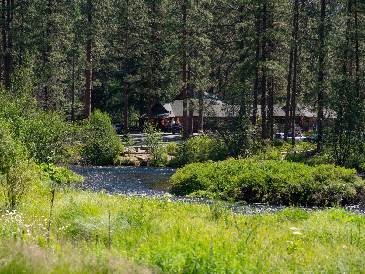 Metolius River Resort Cabin 12 - Fly Fishing & Hiking Retreat | Photo 452