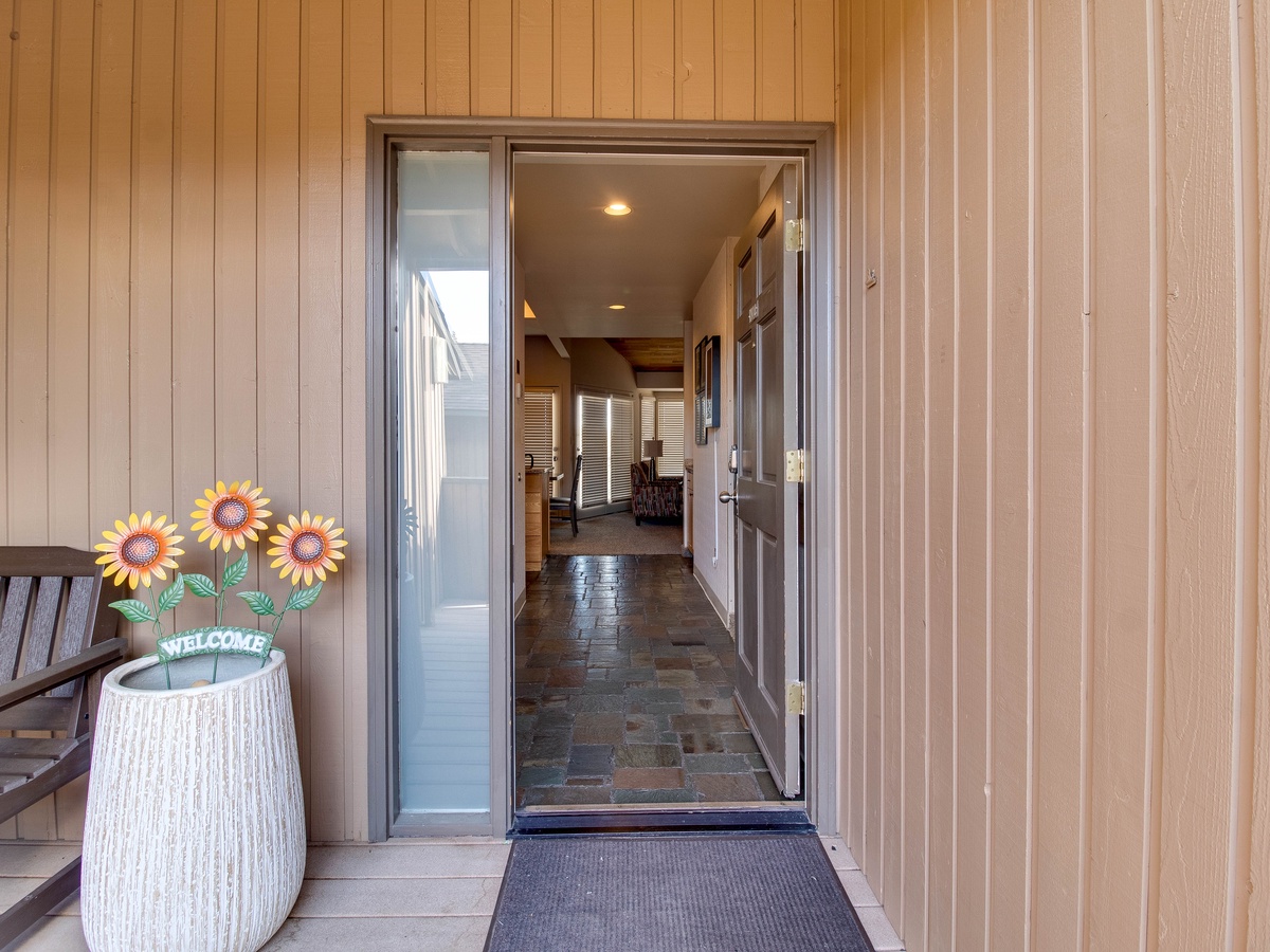 Deschutes River View Condo — Redmond, UT — vacation rental