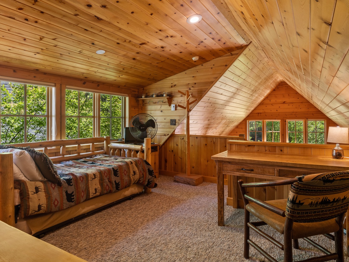 063-5882_230605_JILLROSELL CABIN 4