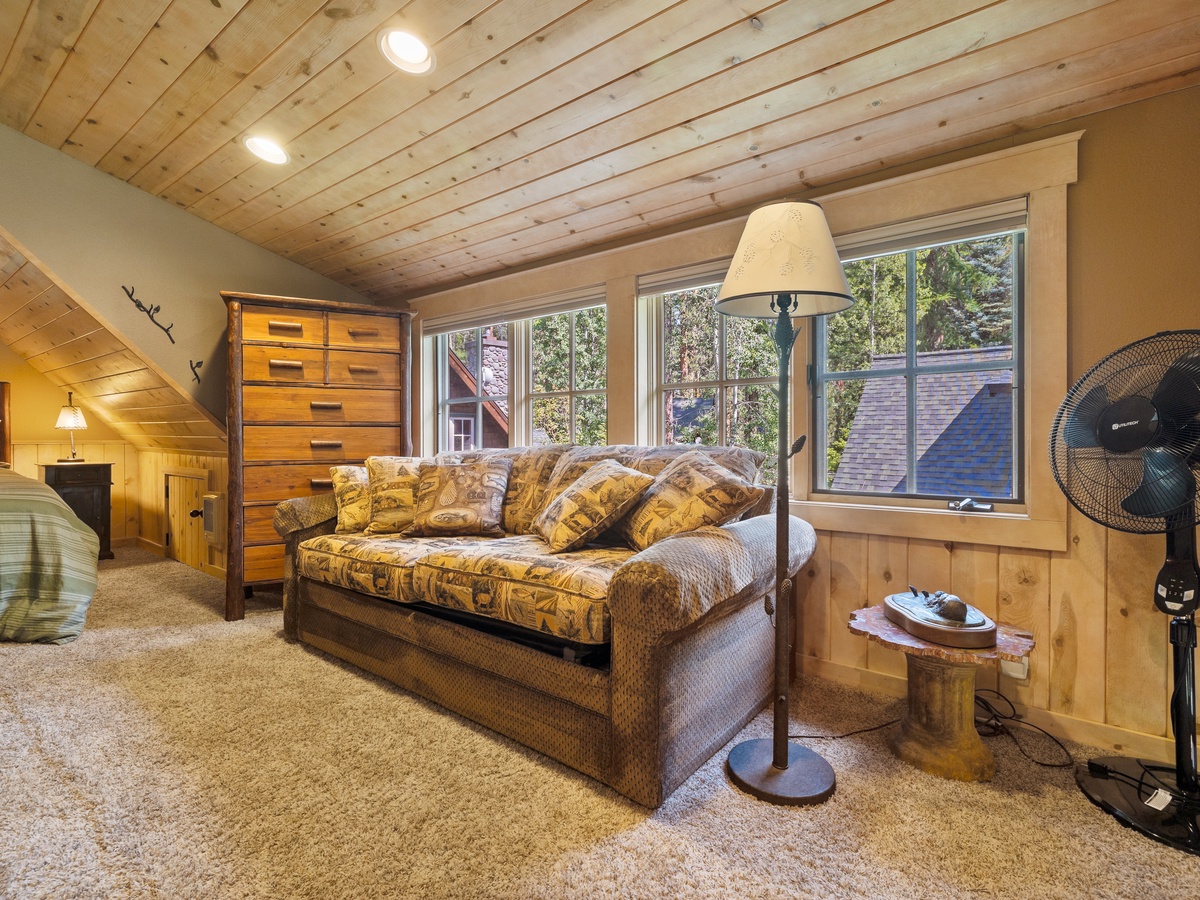 168-8721_230627_JILLROSELL Cabin 9