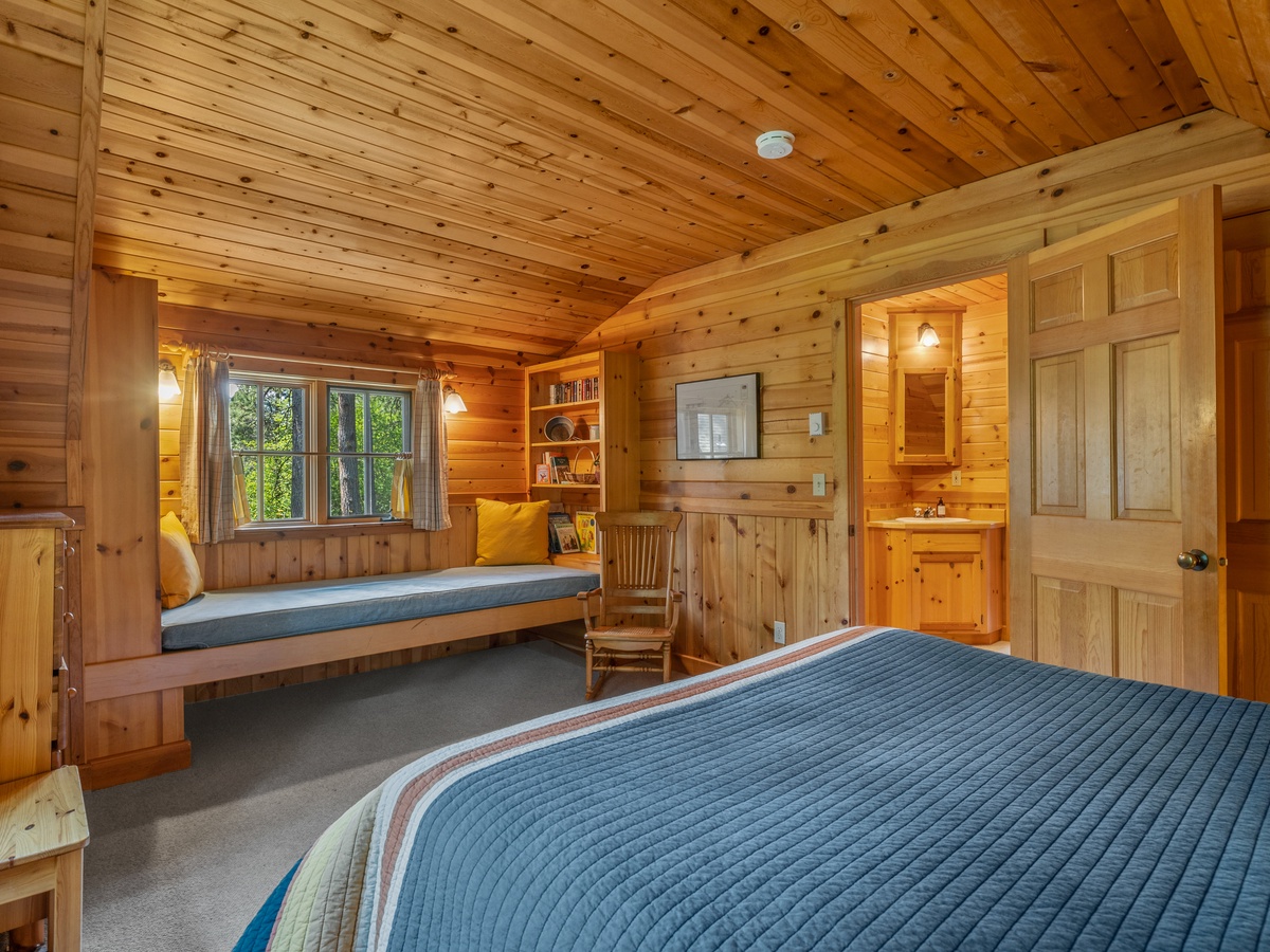 19-8865_230627_JILLROSELL Cabin 12