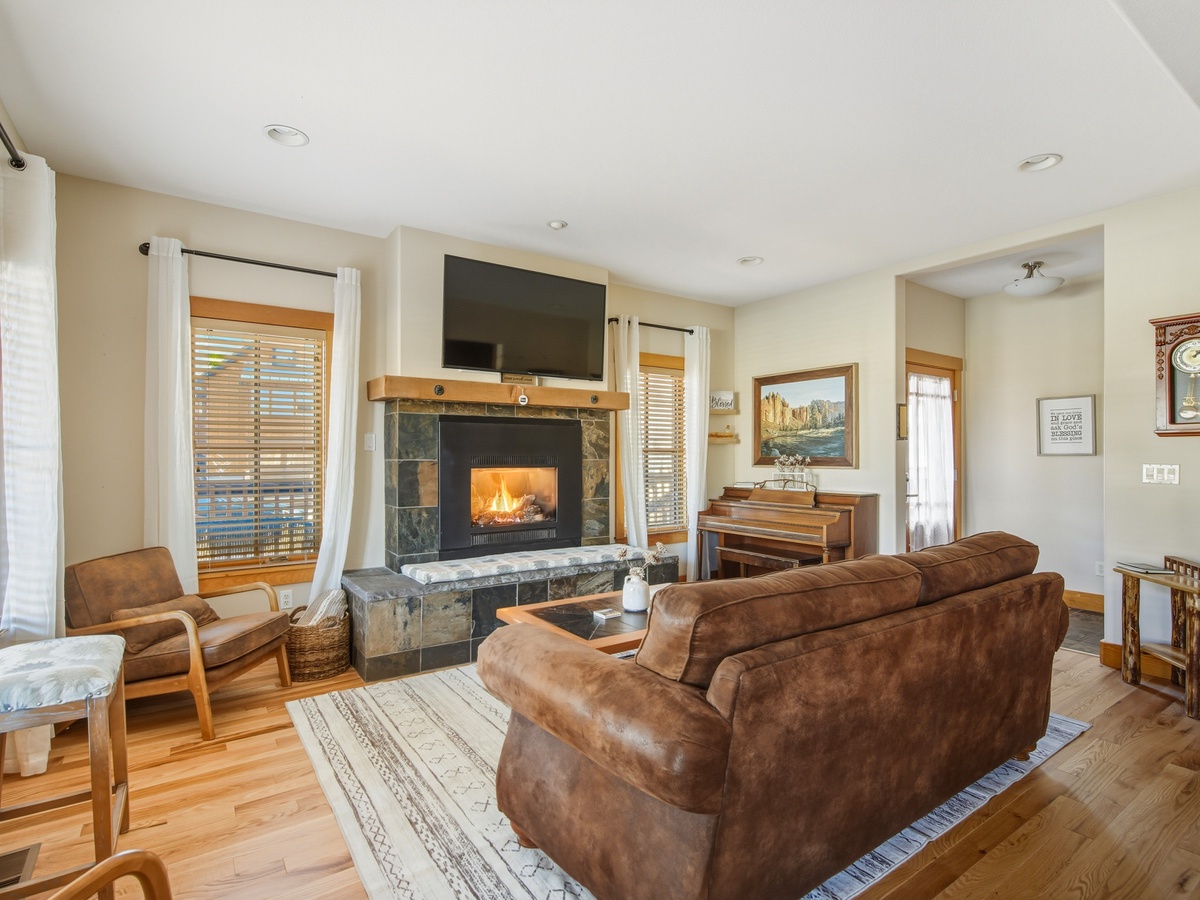 Pine Haven Retreat | Walk to Downtown & Pool | Photo 1