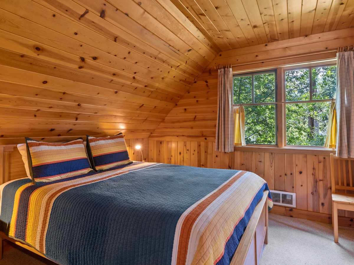 18-8862_230627_JILLROSELL Cabin 12