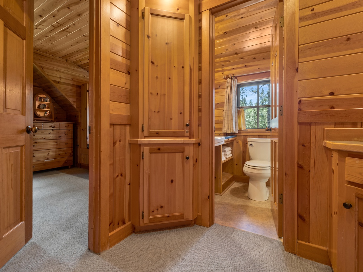 14-8844_230627_JILLROSELL Cabin 12