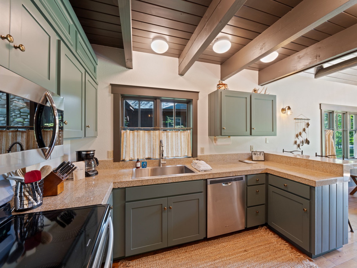 Metolius Cabin 5 | Photo 12