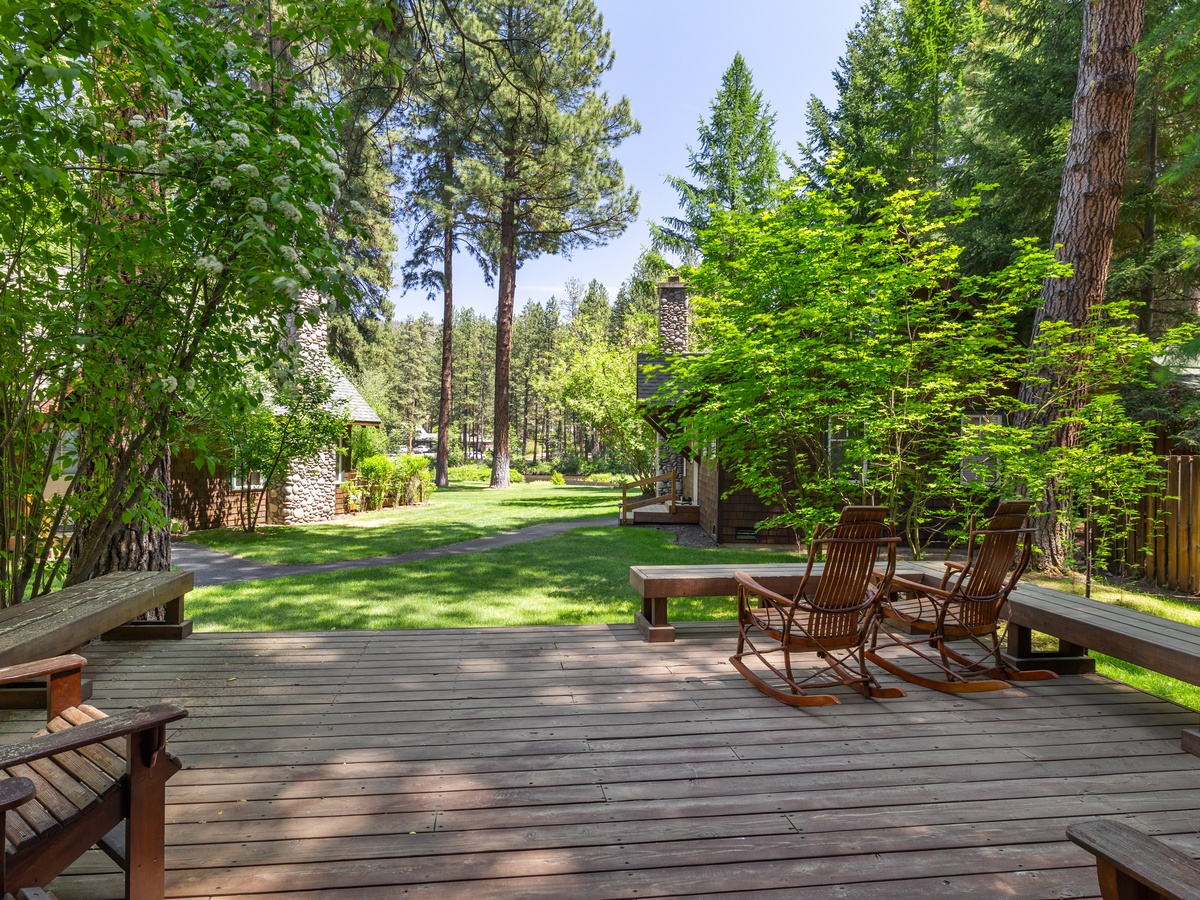 106-5986_230605_JILLROSELL CABIN 11