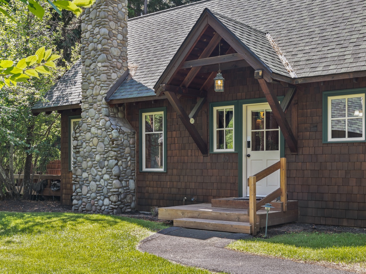 Metolius Cabin 10 | Photo 1