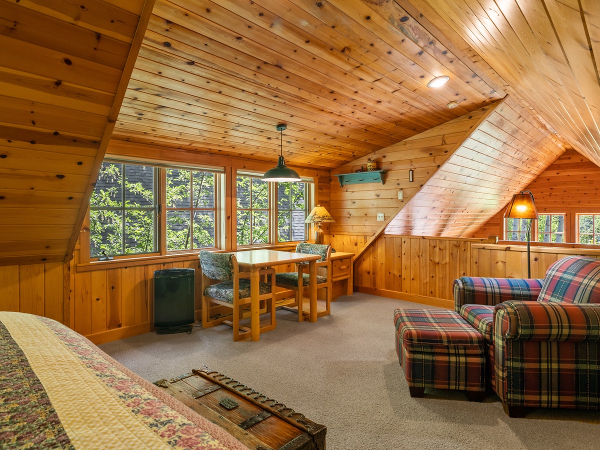 047-5819_230605_JILLROSELL CABIN 3