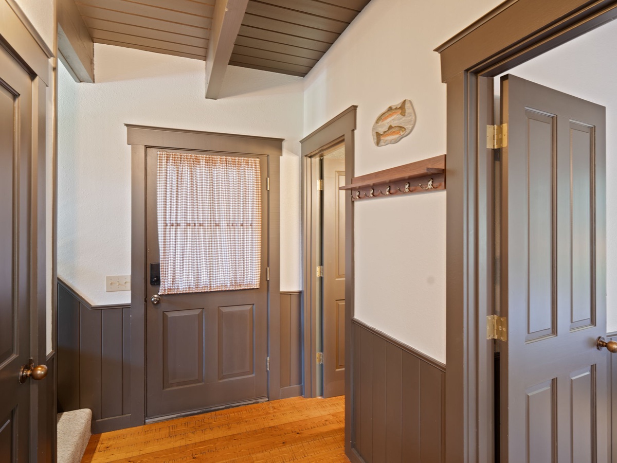 Metolius Cabin 5 | Photo 35