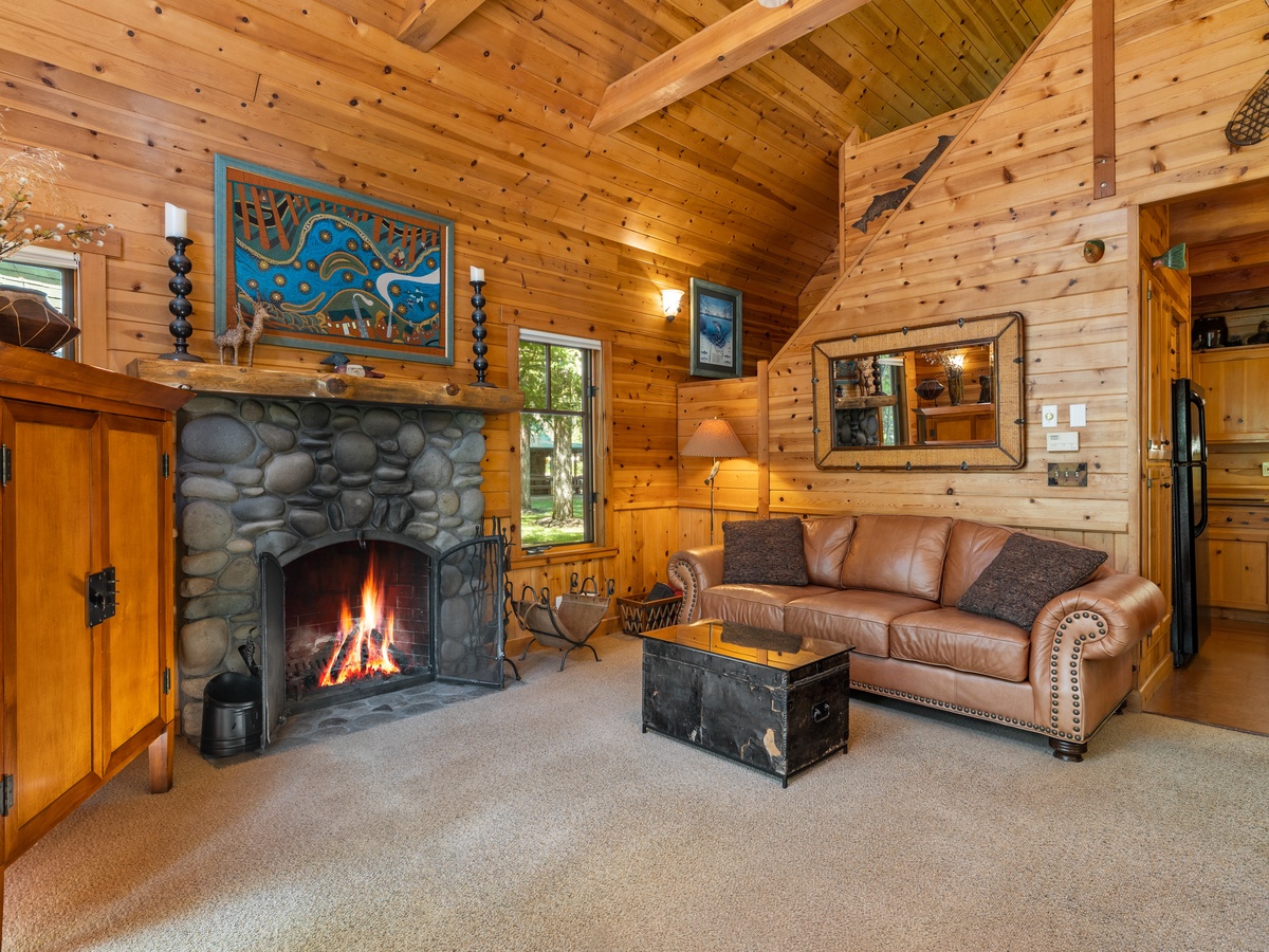 039-5792_230605_JILLROSELL CABIN 3