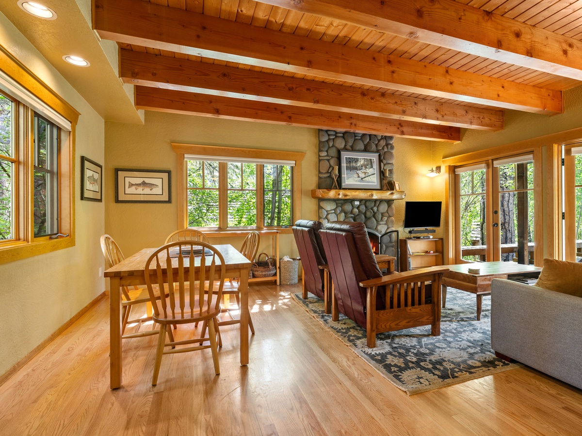 Metolius Cabin 1 | Photo 4