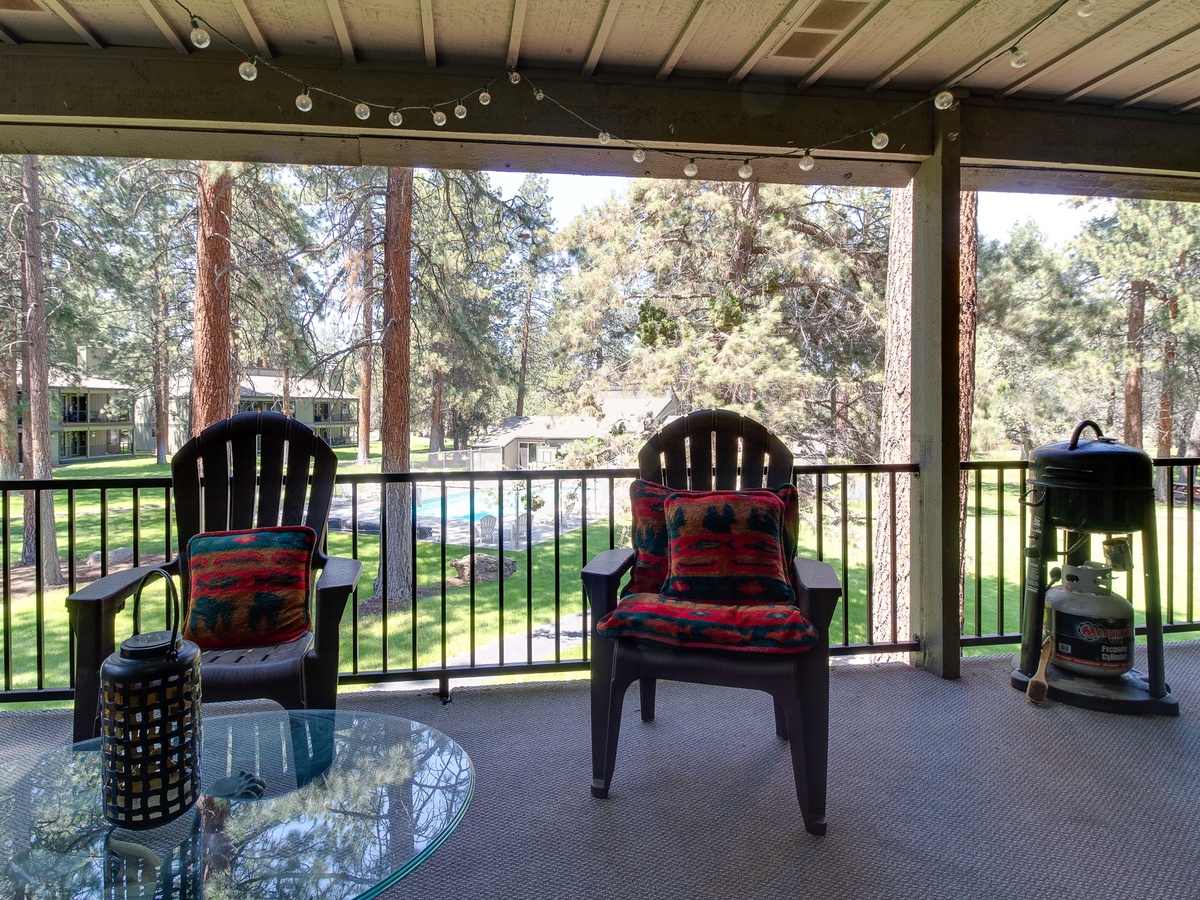 Fourth Sisters Hideaway | Cozy Sisters Condo | Fireplace, Pool | Photo 1