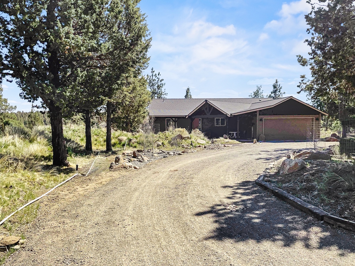 Canyon Perch | Peaceful Desert Escape with Views