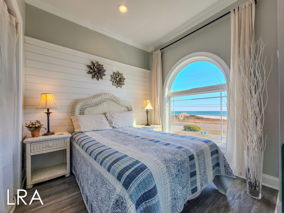 1743 New River Inlet Rd (Good Day Sunshine [Int]) - watermarked-60