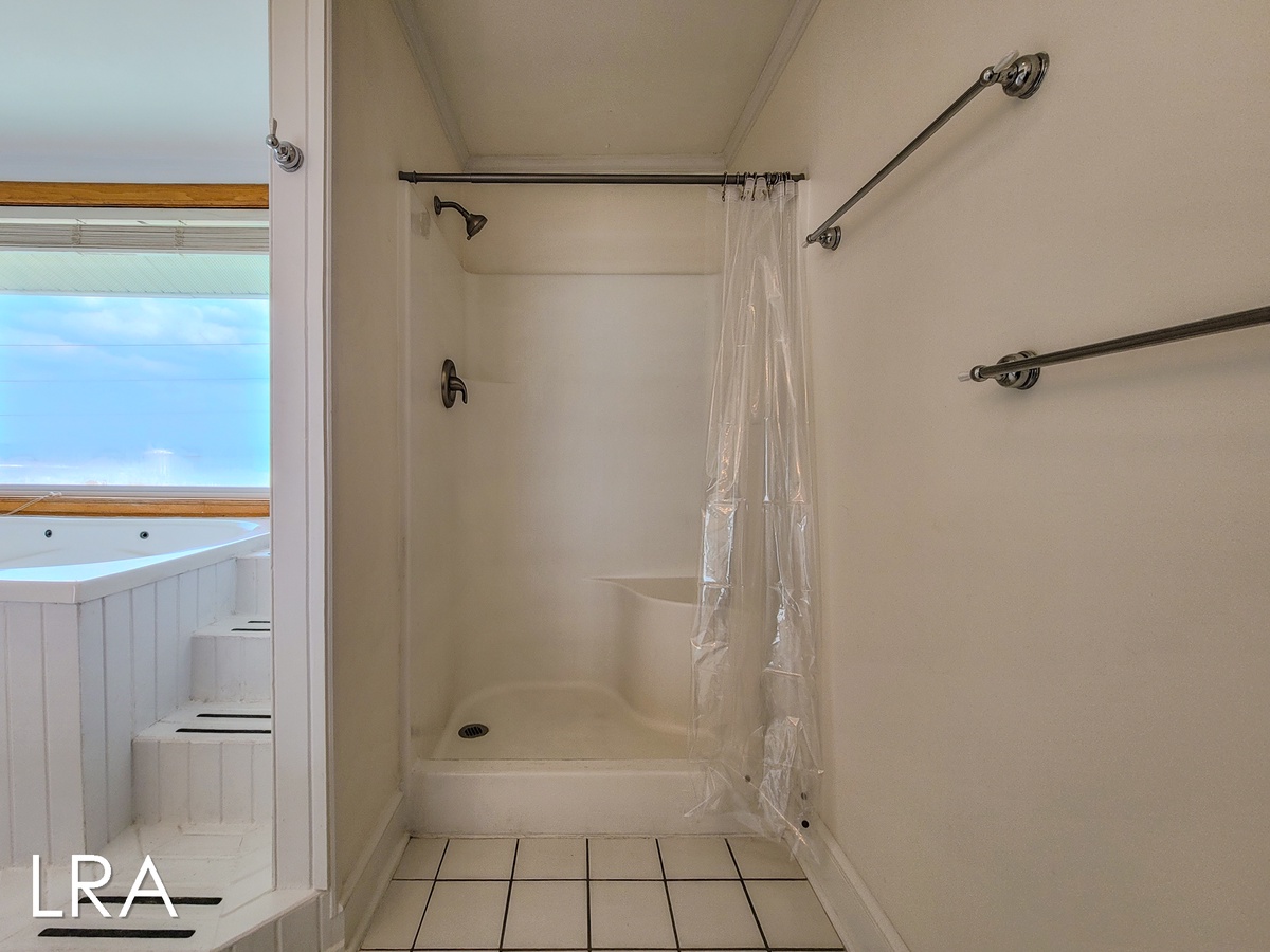 2717-A S Shore Dr (Oceanside Manor - High Tide [Int Ext]) - watermarked-11