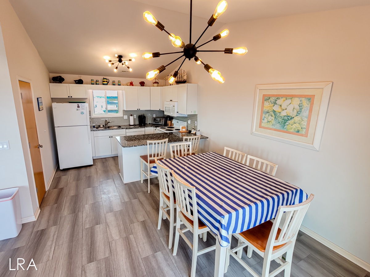 Kitvchen and Dining Room -10