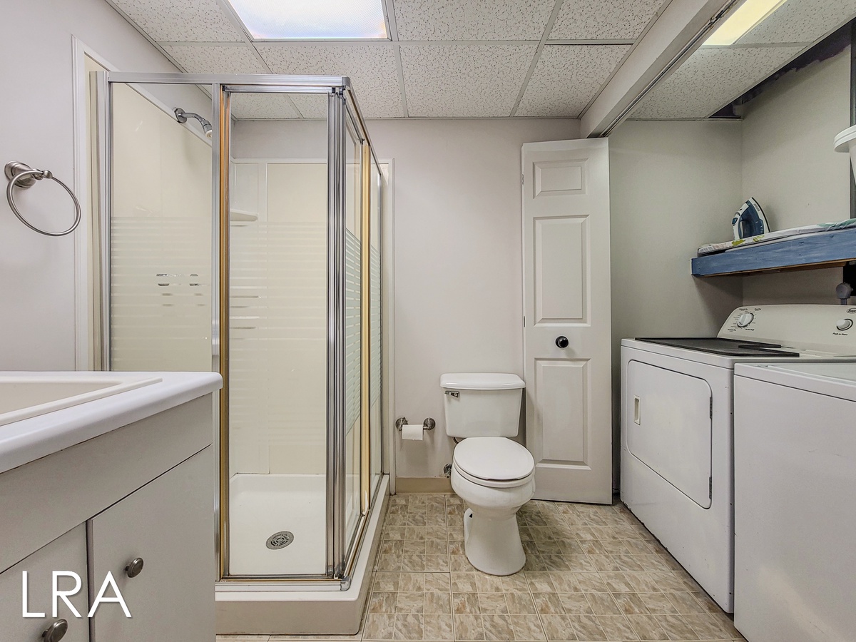 804 S Shore Dr (Beachy McBeach House [Int Ext Aerials]) - watermarked-27