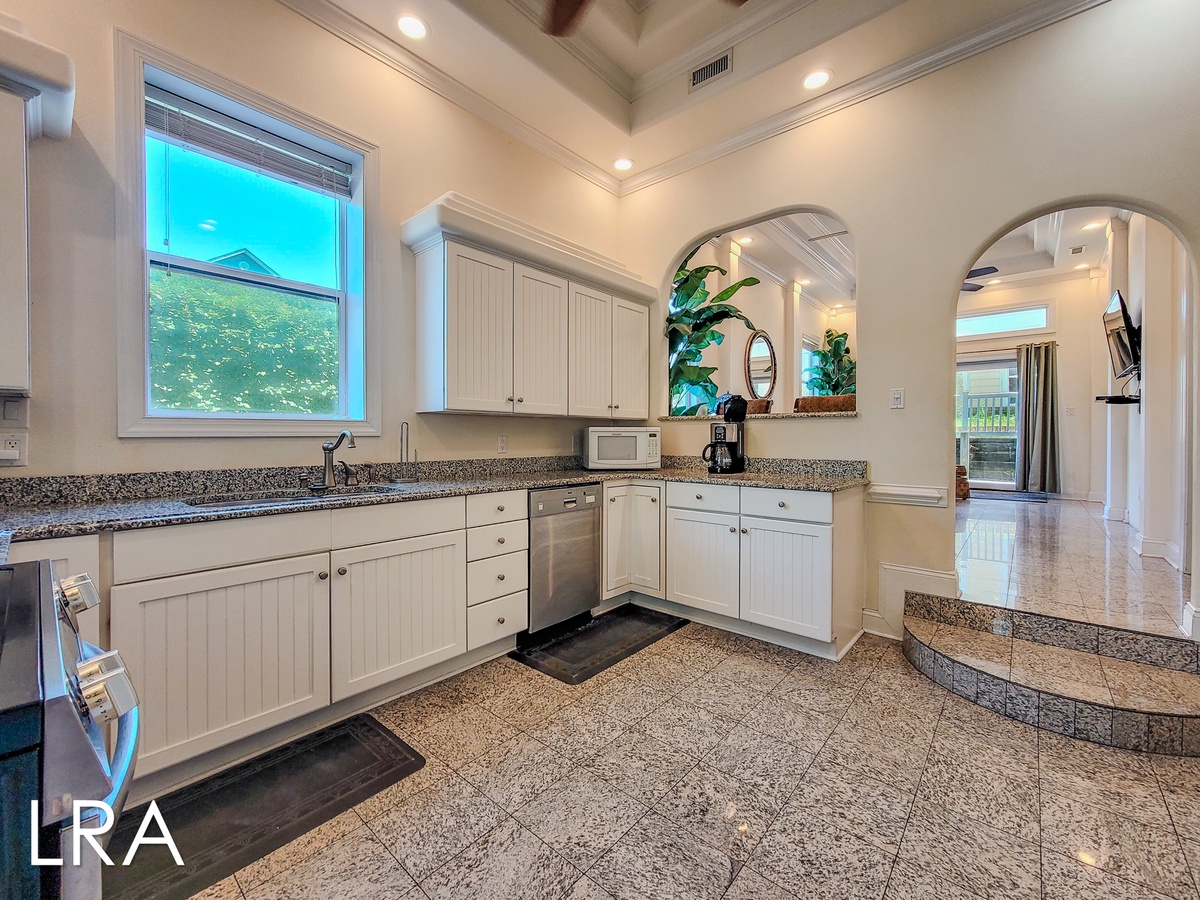 2717 S Shore Dr - Oceanside Manor (122)
