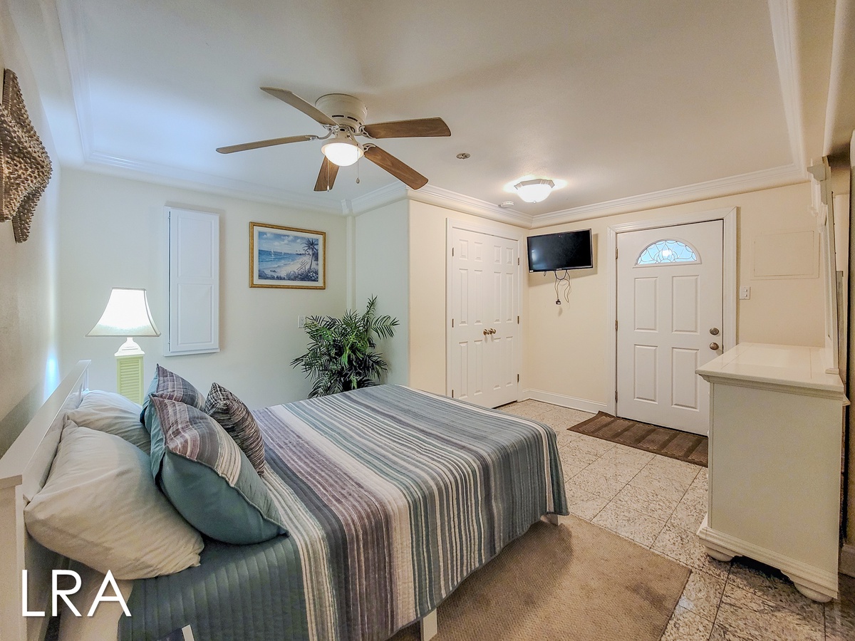 2717 S Shore Dr - Oceanside Manor (109)